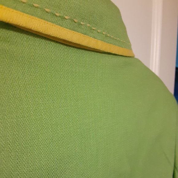 Parisian Signature Green Jacket with Yellow Trim - Picture 4 of 7